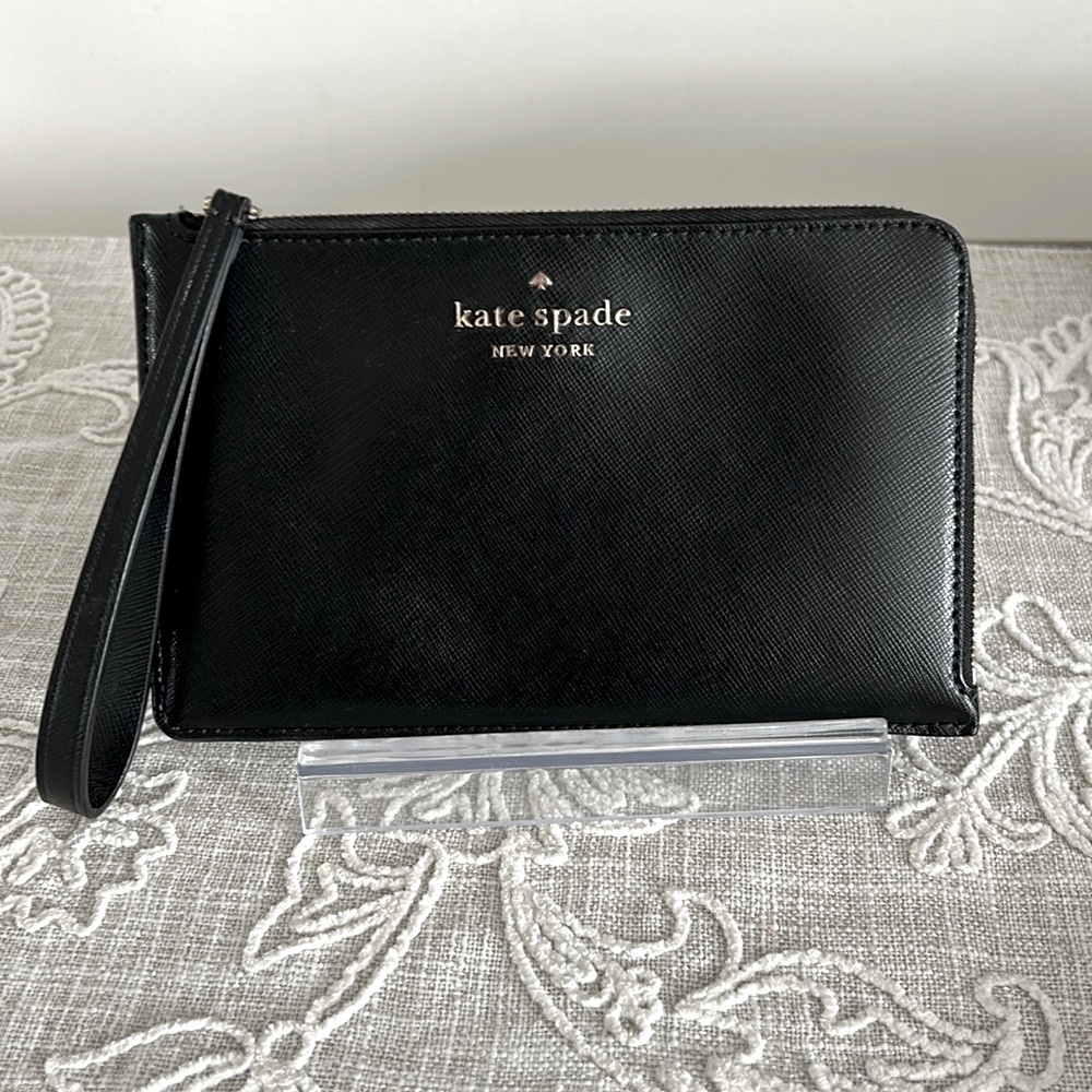 Kate Spade New York Staci Saffiano Leather Black L-Zip Wristlet